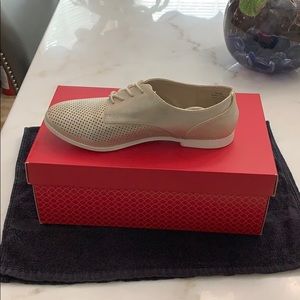 Comfortable Metallic gold flats....worn once